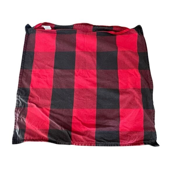 Pottery Barn Pillowcases - 24x24 Inches Set of 4 Buffalo Plaid - 100% Cotton - Picture 5 of 8